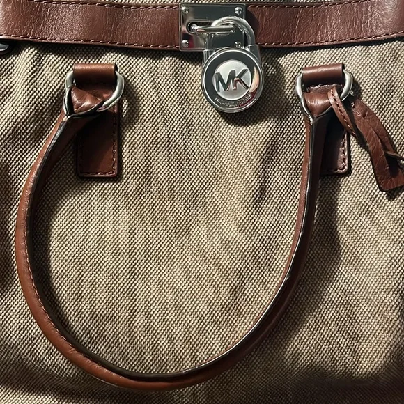 Michael Kors tote purse. $30!!!!!! - Picture 2 of 12